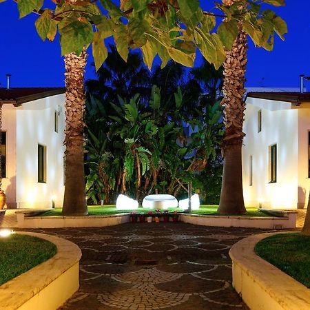 Hotel Cerere เพสตุม ภายนอก รูปภาพ