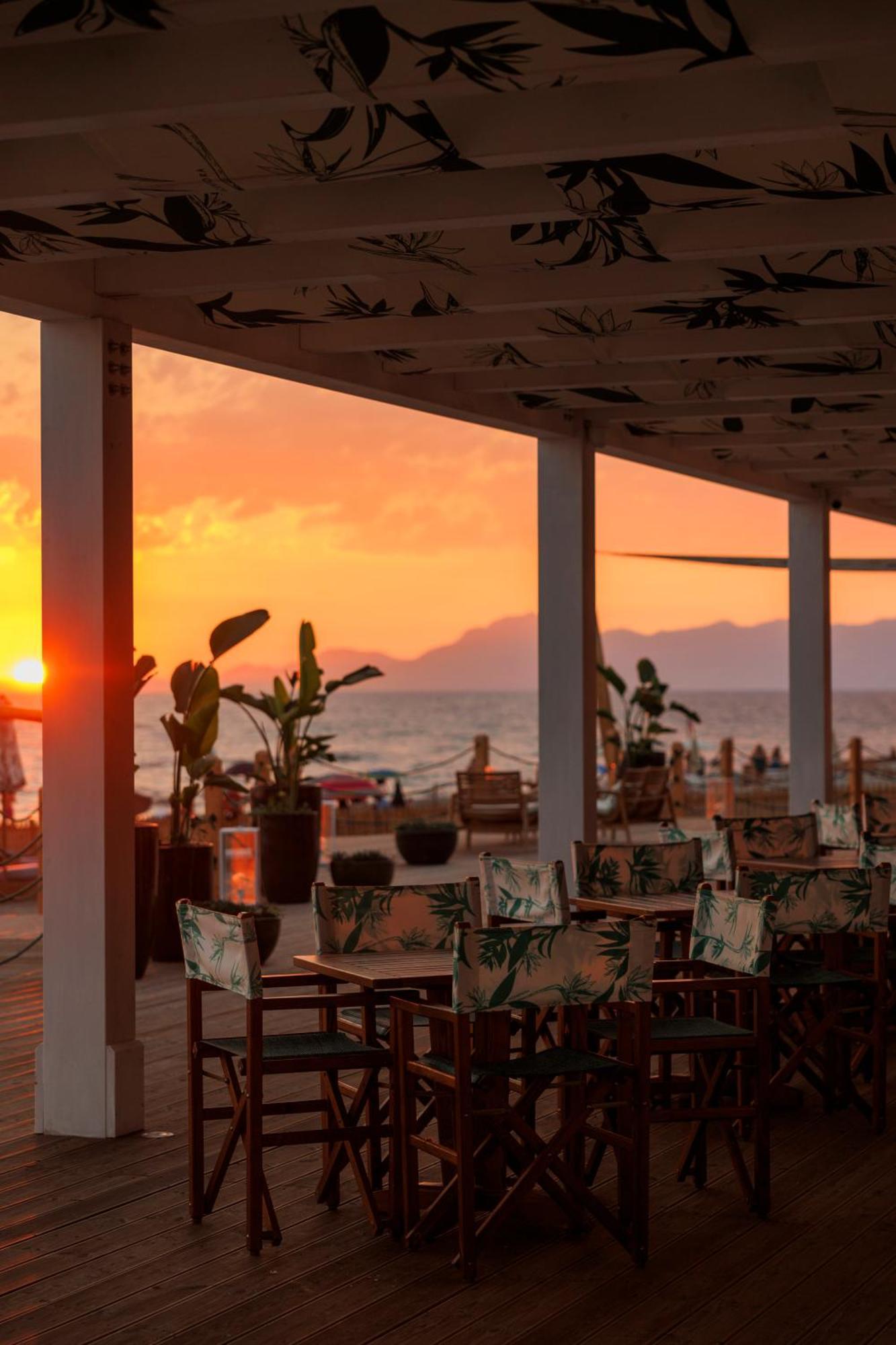 Hotel Cerere เพสตุม ภายนอก รูปภาพ